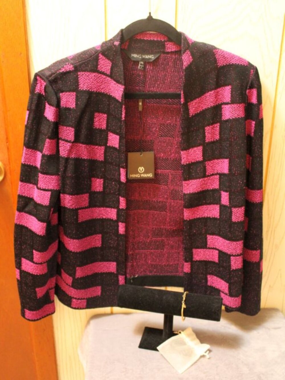 Ming Wang Women's Long-Sleeve Sweater & Monet Vintage Bracelet - Picture 1 of 4
